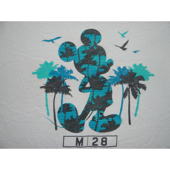 Cool Graphic Tee with Palm Trees and Mi28 Design - Picture 3 of 6